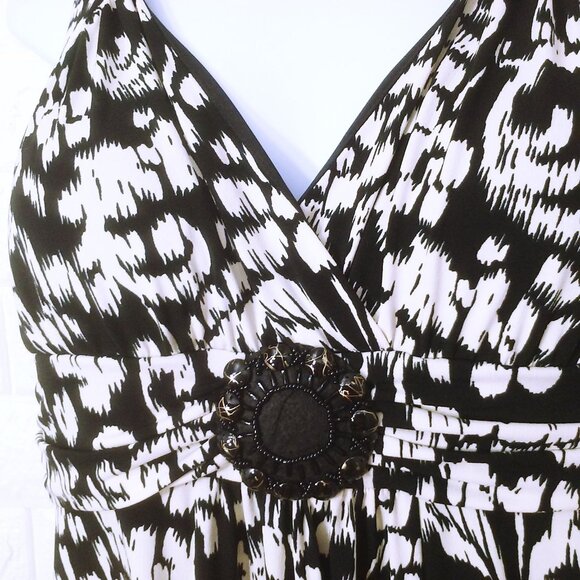 En Focus Studio Cocktail Dress 14 HiWaist Floral Beaded Medallion Straps Stretch - Picture 5 of 13